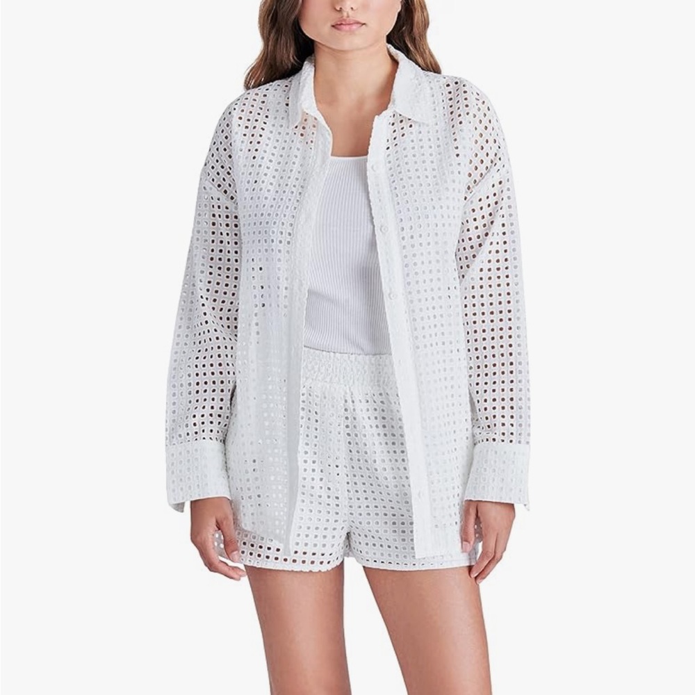 Steve Madden white cotton eyelet button up L